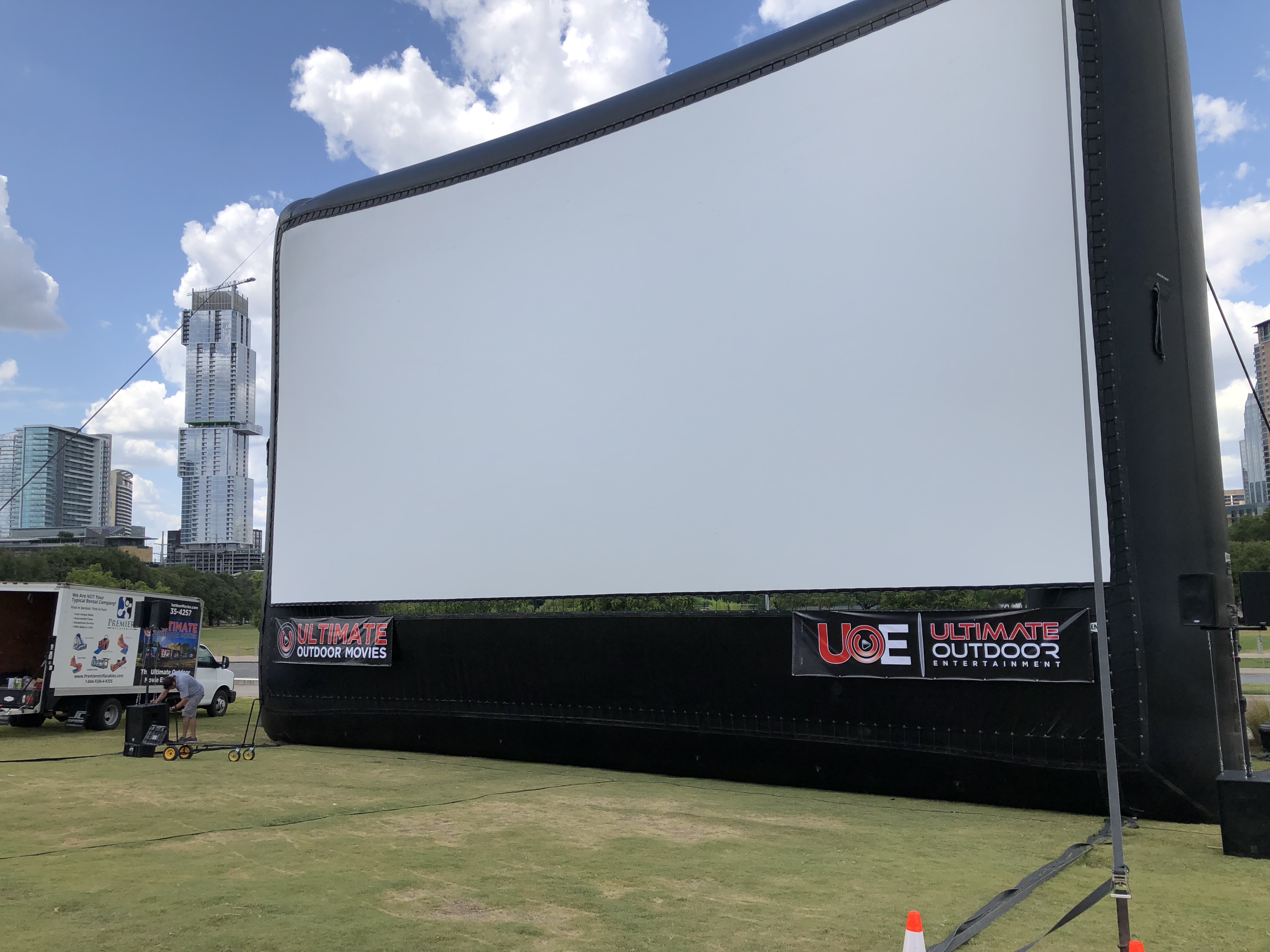 inflatable movie screen rental